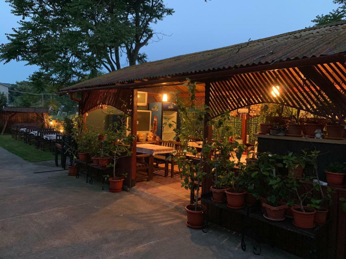 Casa Ghemus Costinesti Hotel ภายนอก รูปภาพ